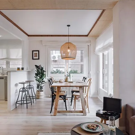Nava - 3 Bedrooms In Sant Gervasi *